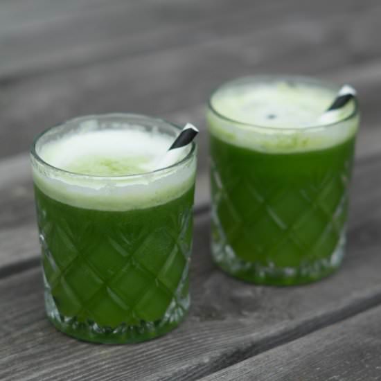 Green Pineapple Juice - Recipe photo by Stinnagm