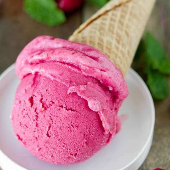Raspberry Sherbet - Recipe photo by ImBoredLetsGo