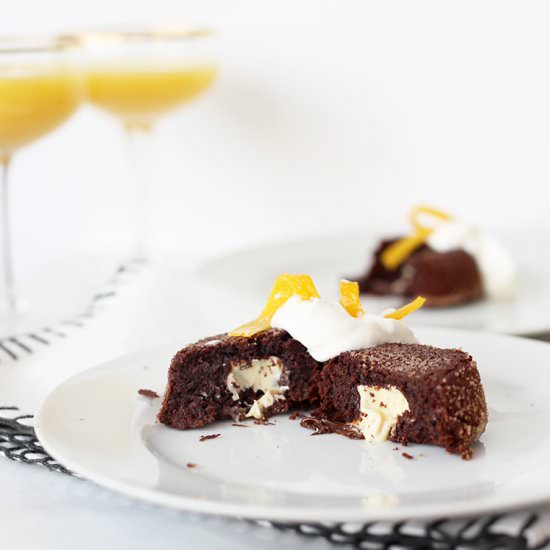 Molten Chocolate Truffle Cakes - Recipe photo by freutcake