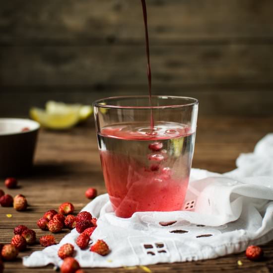 Strawberry syrup - Recipe photo by veselina zheleva