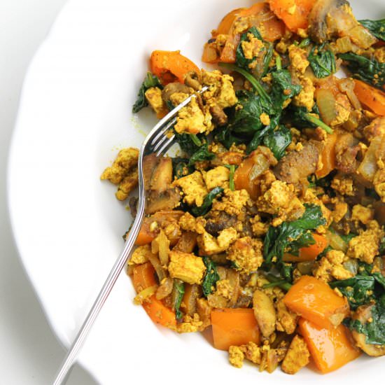Curried Tofu Scramble - Recipe photo by reachingforgreens