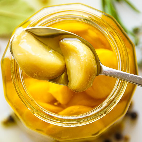 Delicious Garlic Confit - Recipe photo by GarlicMatters