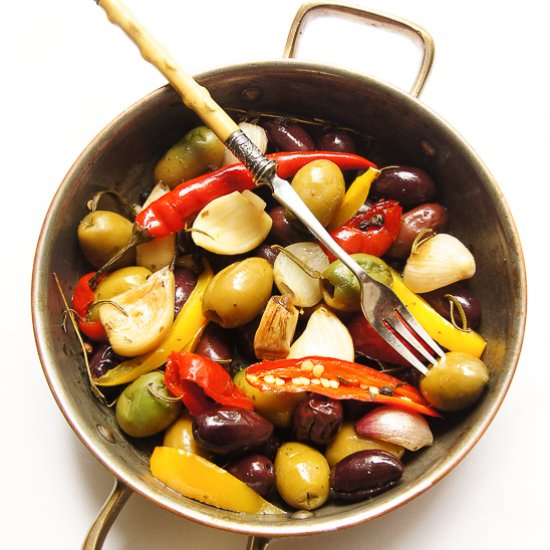 Roasted Garlic and Olives Nibble - Recipe photo by GarlicMatters