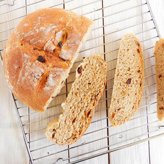 Olive and Dried Tomato Bread - Recipe photo by porodicne gastronomije