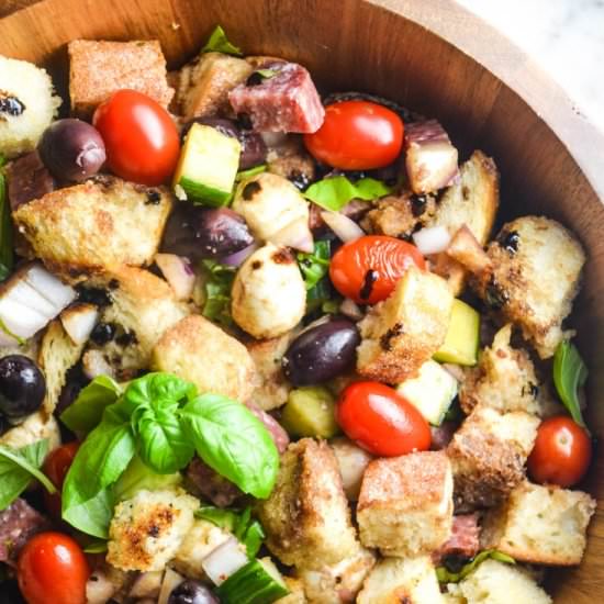 Hearty Summer Panzanella - Recipe photo by mymoderncookery