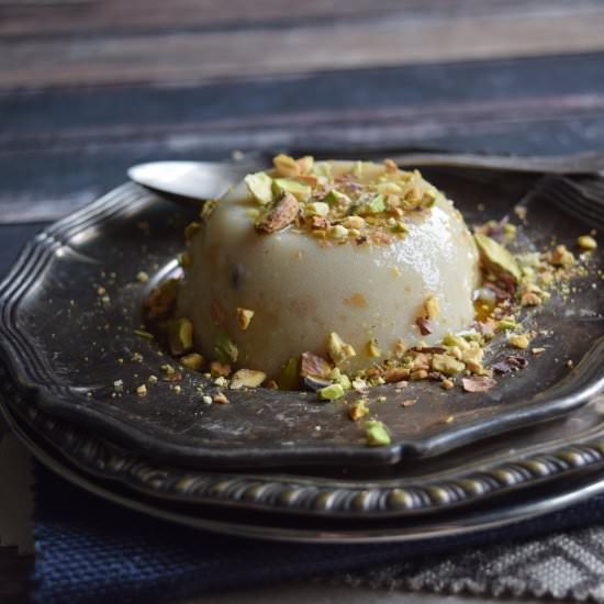 Lavender- Infused Semolina Pudding - Recipe photo by olliebo