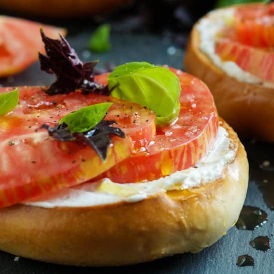 Toasted Bagel with Heirloom Tomato - Recipe photo by TaraMar