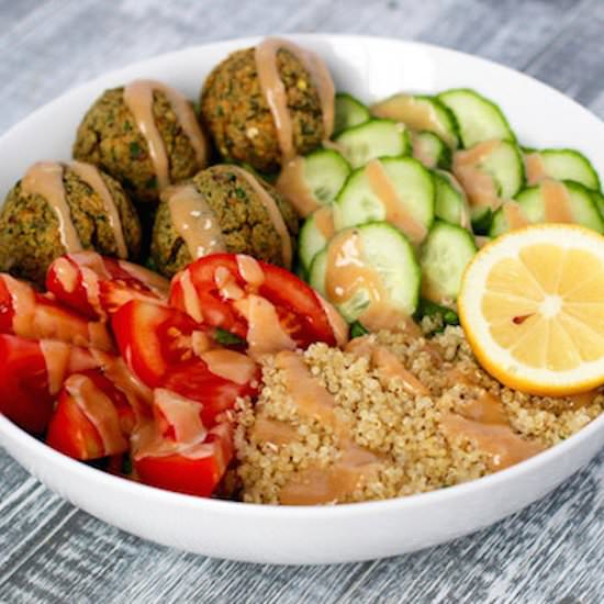 Herbed Falafel Bowl - Recipe photo by simplysissom