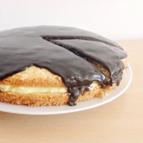 Boston Cream Pie - Recipe photo by Sweetima
