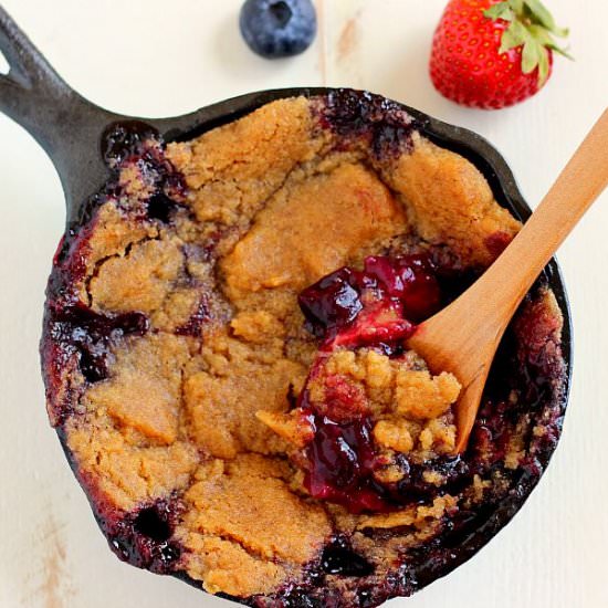 Berry Skillet Cobbler - Recipe photo by pumpkinnspice