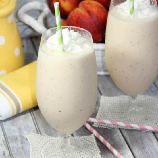 Peach Milkshake - Recipe photo by amomstake