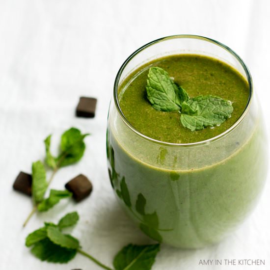 Mint Chocolate Chip Green Smoothie - Recipe photo by Amy in the Kitchen