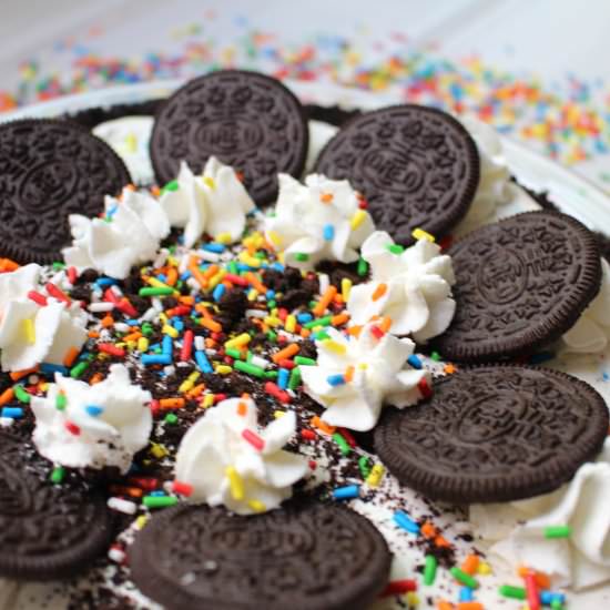 Oreo Birthday Cake Pie - Recipe photo by amandasplate