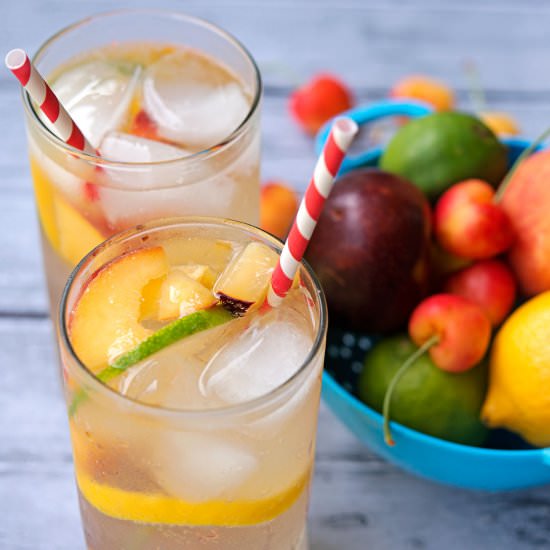 White Wine Sangria - Recipe photo by garlicmysoul