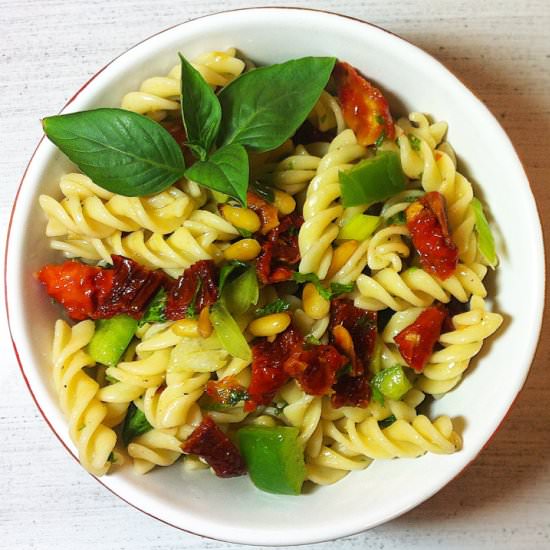 Sun-Dried Tomato Pasta Salad - Recipe photo by Mariola