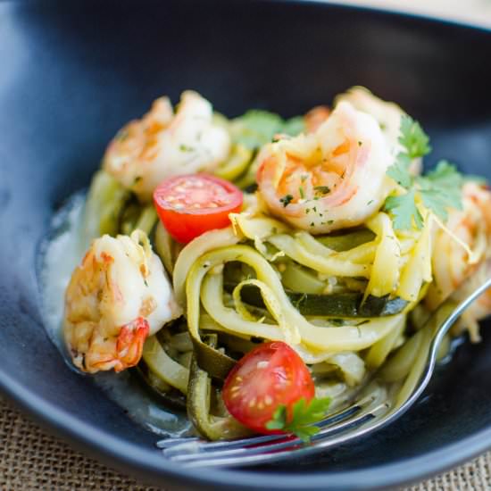 Zucchini Noodles + Roasted Shrimps - Recipe photo by VoyageGourmand