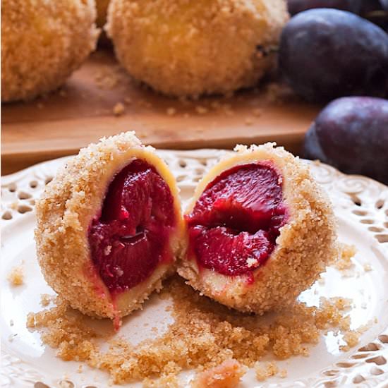 Plum Dumplings - Recipe photo by wwwilovebakepl