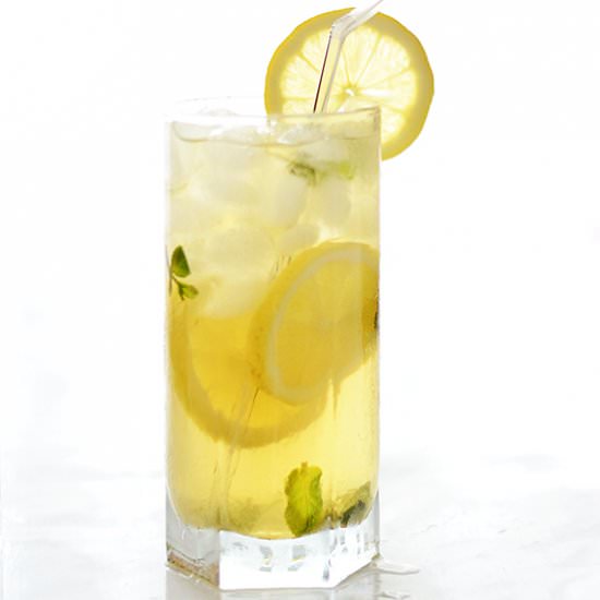 Elderflower Iced Tea - Recipe photo by Kitchen Nostalgia
