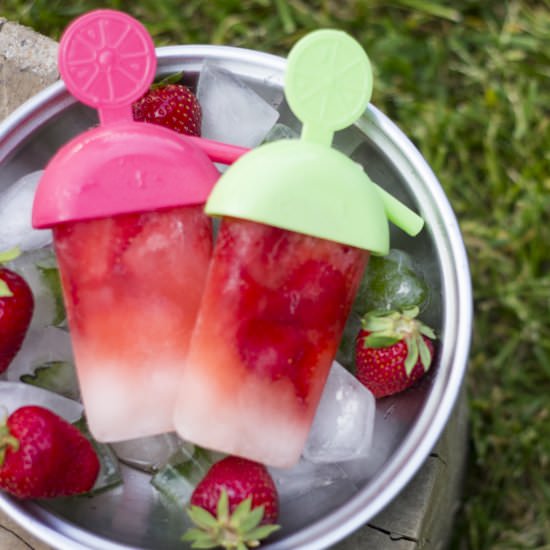 Strawberry & Elderflower Popsicles - Recipe photo by cutieandpie