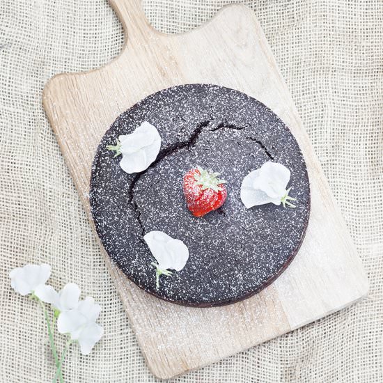 Vegan & Gluten Free Chocolate Cake - Recipe photo by emmathompson