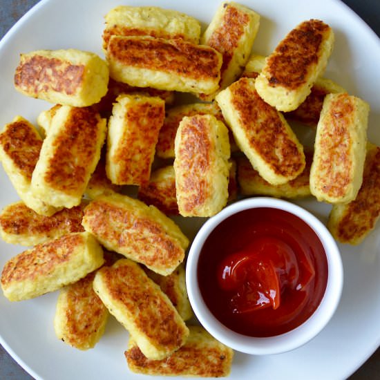 5-Ingredient Baked Cauliflower Tots - Recipe photo by justataste