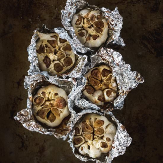 Oven-Roasted Garlic - Recipe photo by foolproofliving.com
