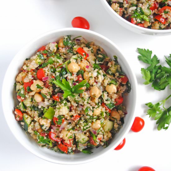 Chunky Chickpea Quinoa Tabbouleh - Recipe photo by emilieeats