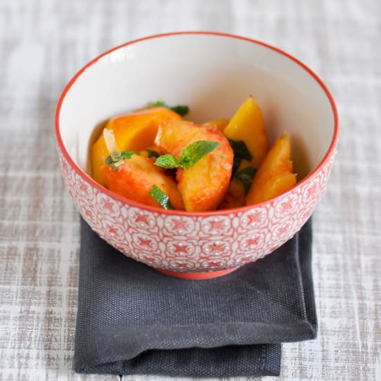 peaches with lemon and mint - Recipe photo by streghetta in cucina
