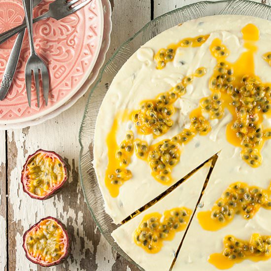No-bake passionfruit cheesecake - Recipe photo by ohmydish