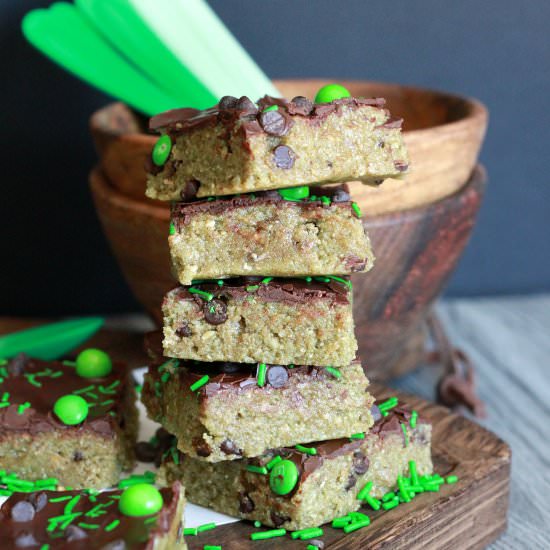 Mint Chocolate Chip Protein Bars - Recipe photo by Summer Bakes