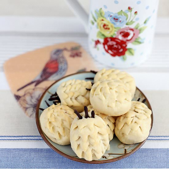 Melt-in-mouth Pineapple Cookies - Recipe photo by The_Cookie_Fairy
