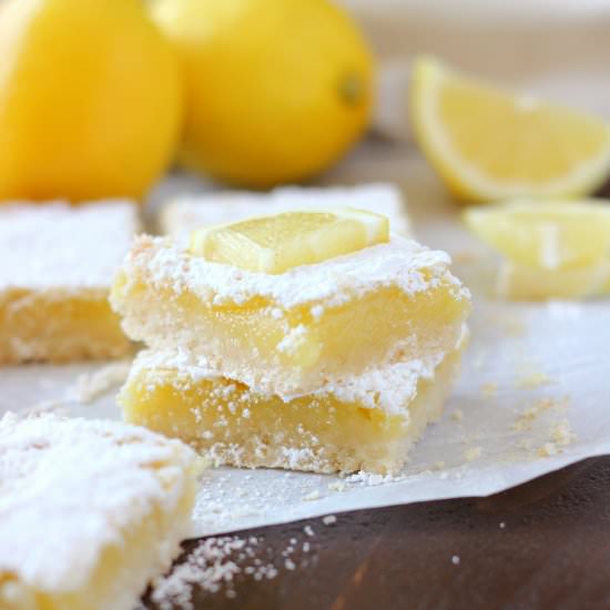 Lemon Bars - Recipe photo by mykitchencraze