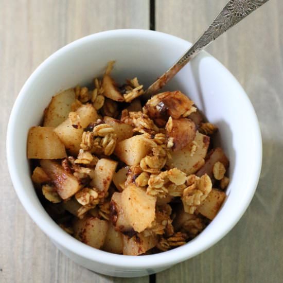 Spiced Pear & Chocolate Crisp - Recipe photo by sliceofkitchenlife