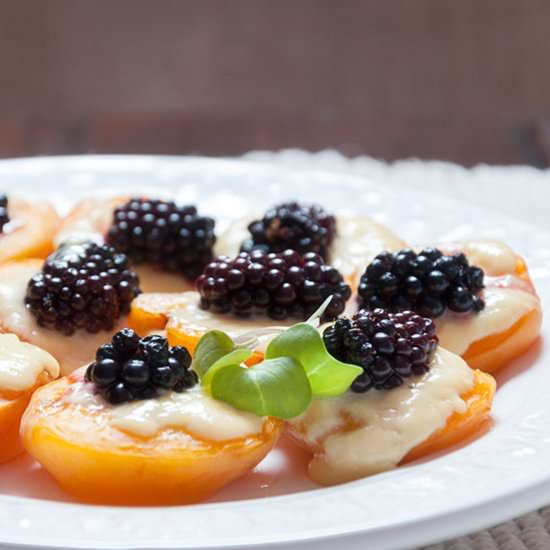 Apricots, Blackberries, Mascarpone - Recipe photo by Roht