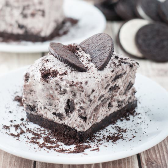 Easy Homemade Oreo Ice Cream Cake - Recipe photo by photosandfood