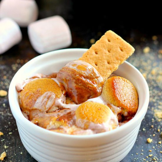 Chocolate Peanut Butter S'mores Dip - Recipe photo by pumpkinnspice