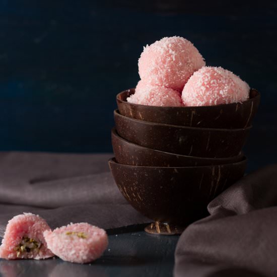 Instant Stuffed Coconut Ladoo - Recipe photo by currytrail