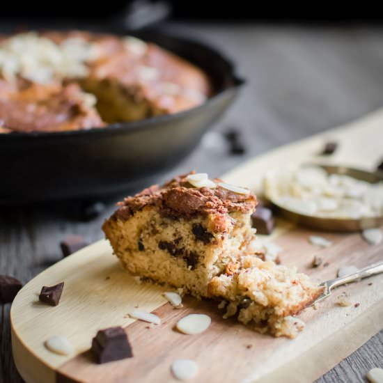 Nutella PB Banana Skillet Cake - Recipe photo by Gastronomic Bong