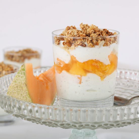 Granola with Peaches and Yoghurt - Recipe photo by myblueberrybasket