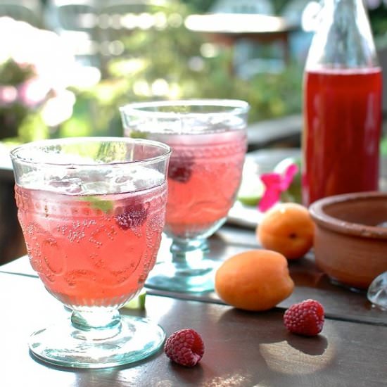 Raspberry and ginger syrup - Recipe photo by zielonysrodek
