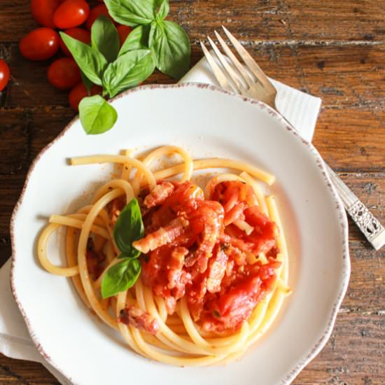 Amatriciana with Fresh Tomatoes - Recipe photo by an italian in my kitchen