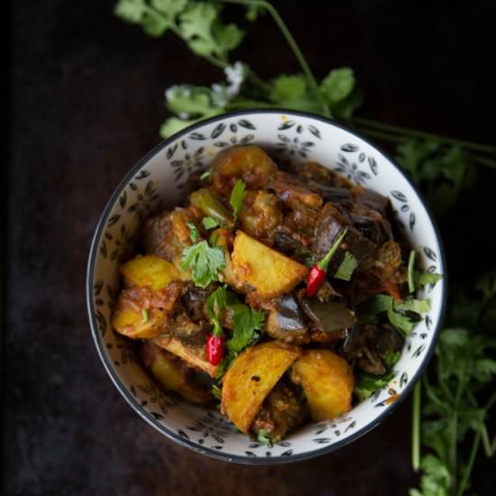 Aloo Bhangain Masala - Recipe photo by FlavzCorner