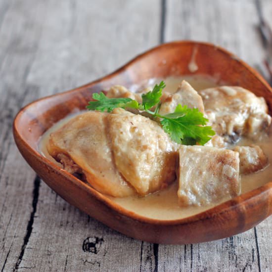 Yam/Taro Chicken In Coconut Gravy - Recipe photo by Gingybite