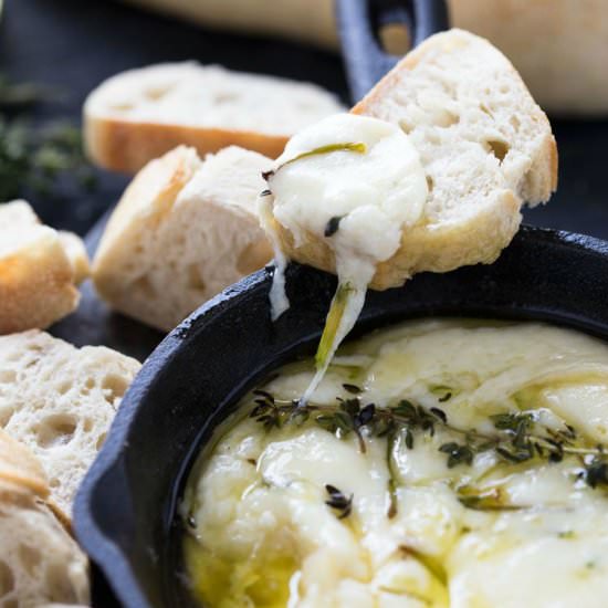Baked Fontinella Cheese Dip - Recipe photo by ezpzmealz