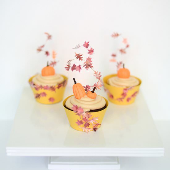 Gum Paste Pumpkin Cupcake Topper - Recipe photo by tikkido