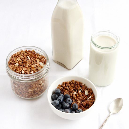 Spiced Granola - Recipe photo by Healthy Happened