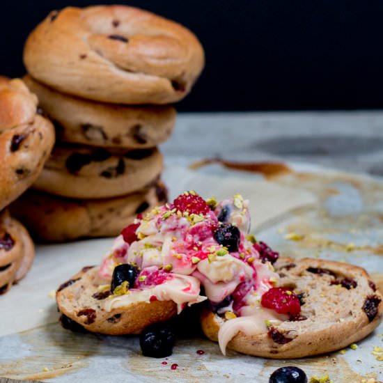 Cinnamon Raisin Bagels - Recipe photo by thebrickkitchen
