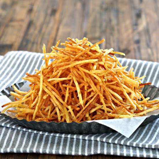 Crispy Crunchy Shoestring Potatoes - Recipe photo by simply sated