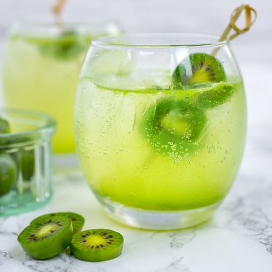 Kiwi Berry Gin Collins - Recipe photo by supergoldenbakes