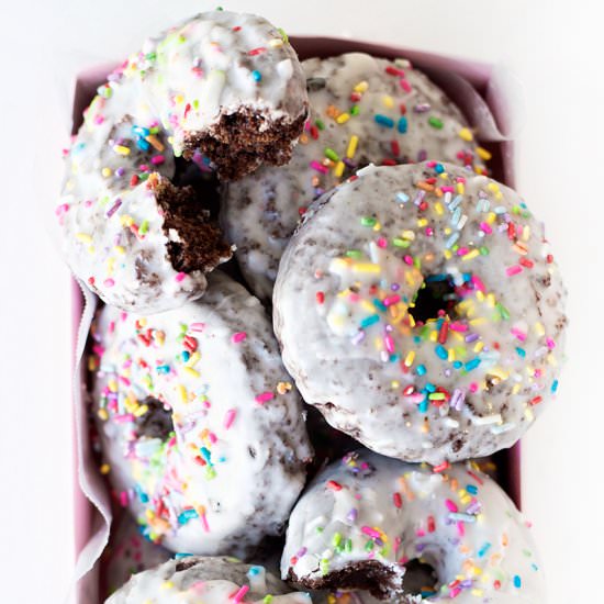 Glazed Chocolate Cake Donuts - Recipe photo by studiodiy